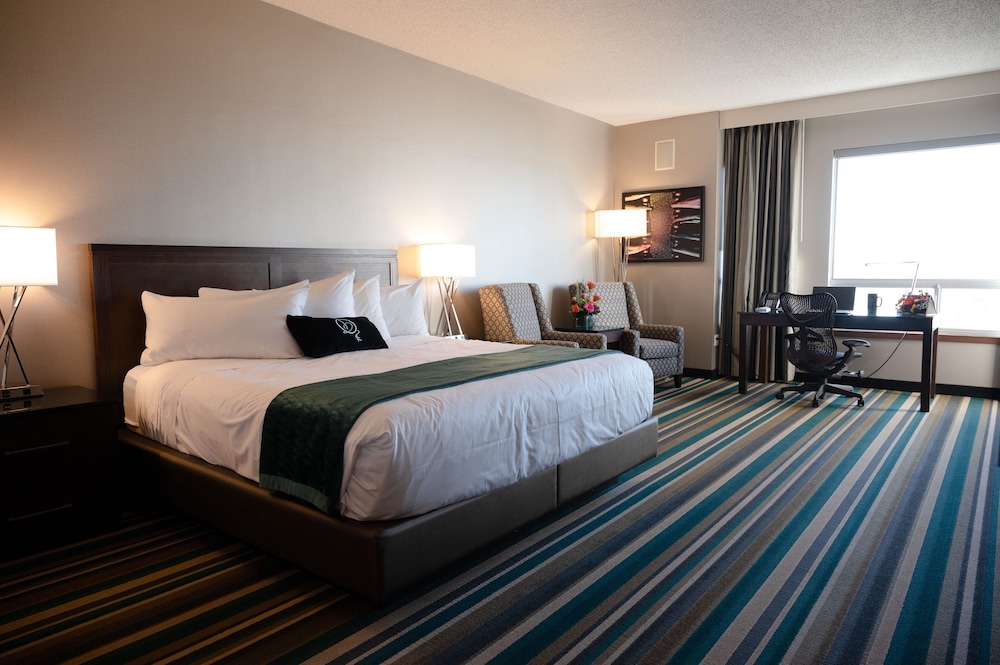 SIGNATURE, KING BED