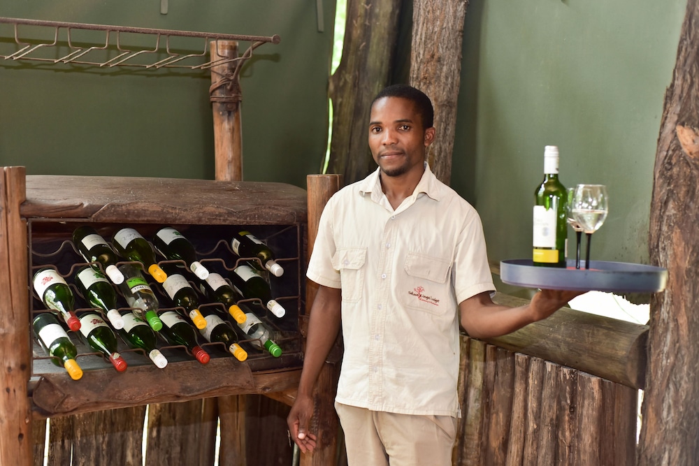 SELOUS KINGA LODGE 6/48