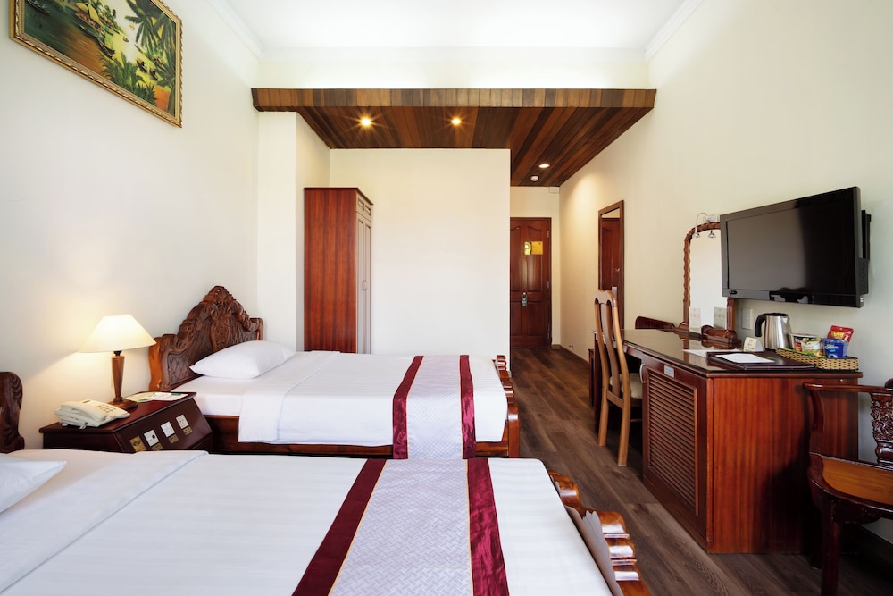 DELUXE, TWIN BEDS