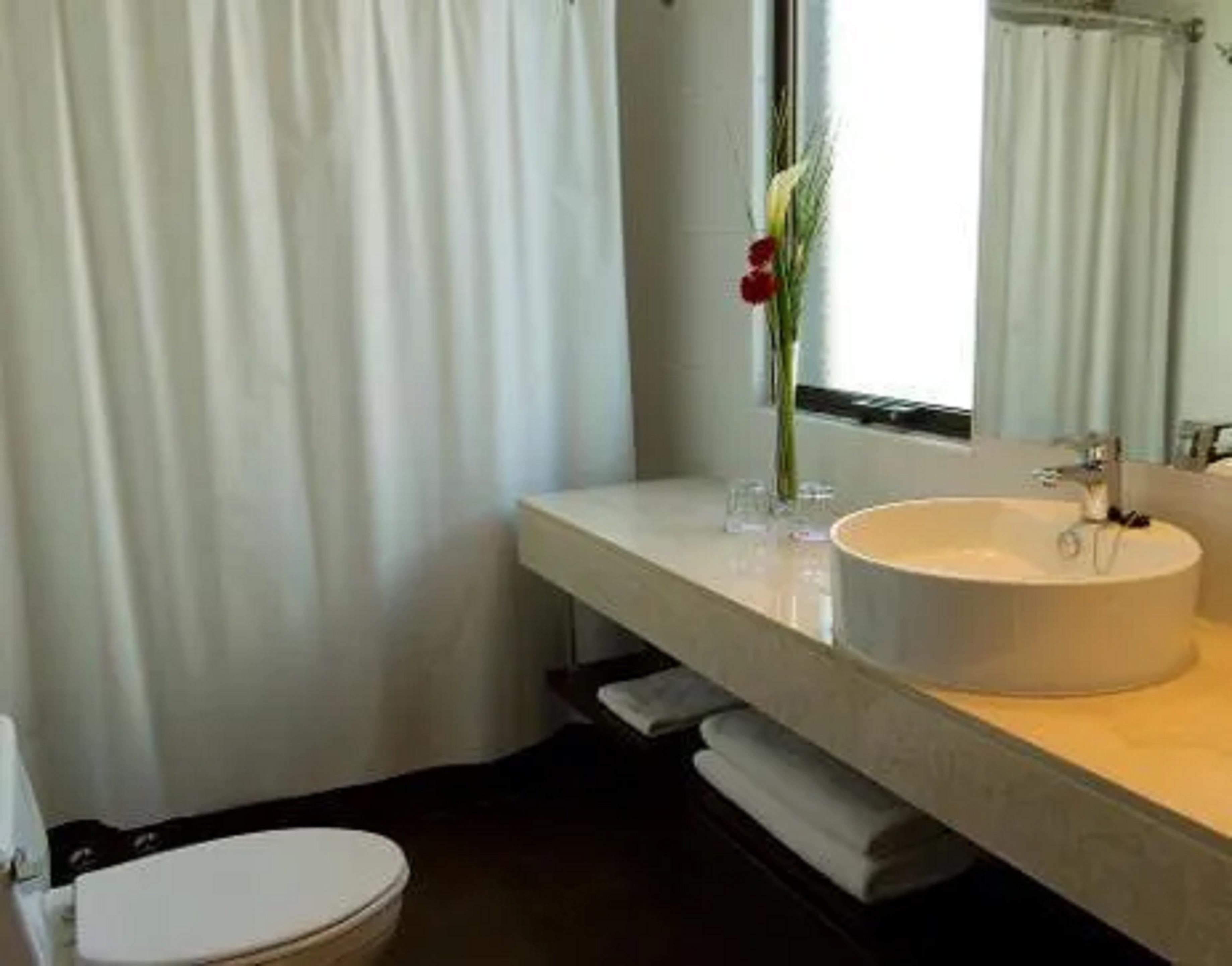 غرفة قياسية بإطلالة على الجبل، Hotel Director Vitacura 6/6