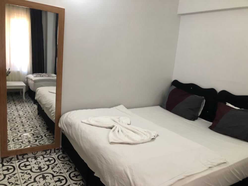 Reydel Hotel 21/72