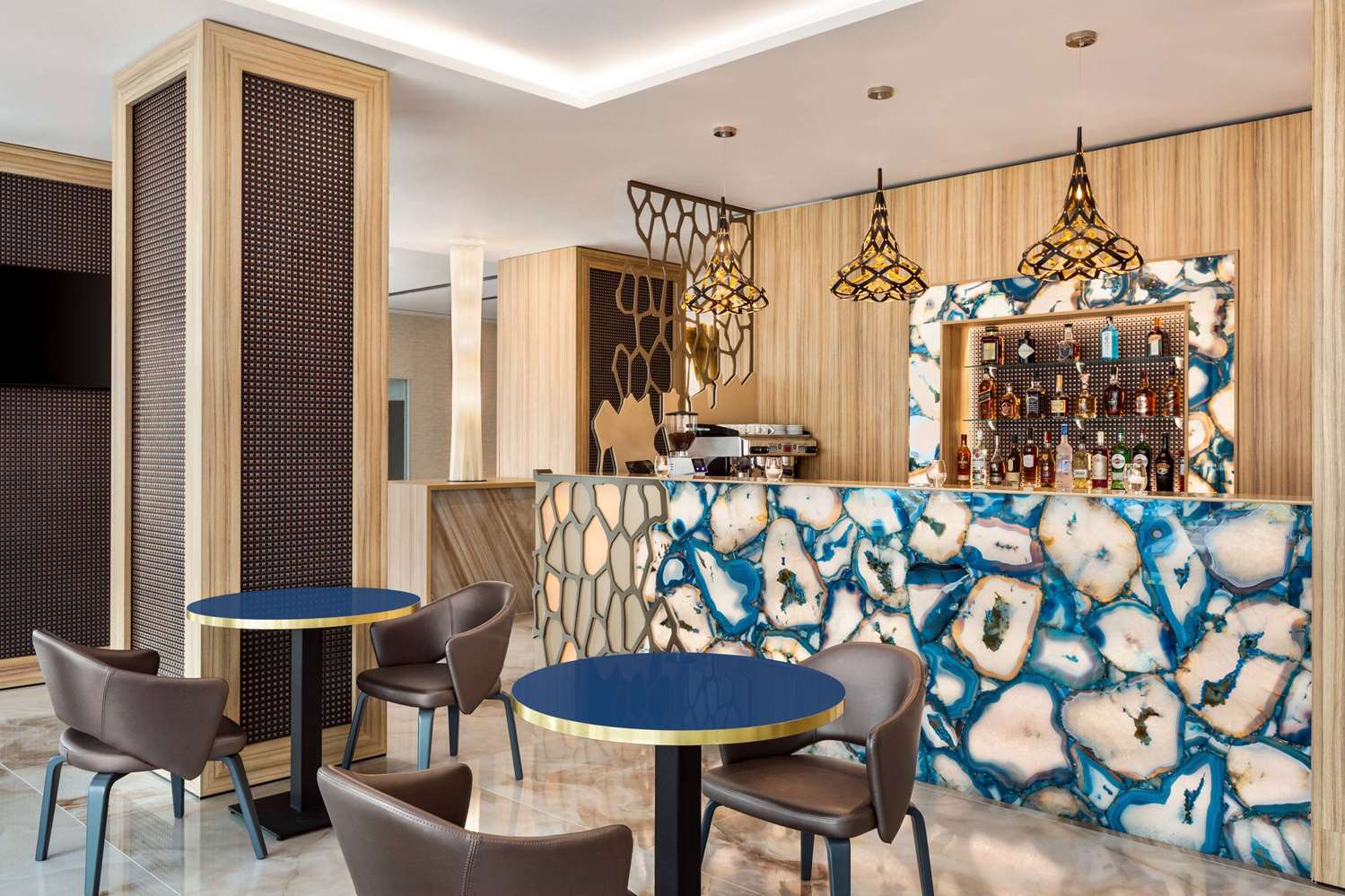 Ramada By Wyndham Ramnicu Valcea 36/52