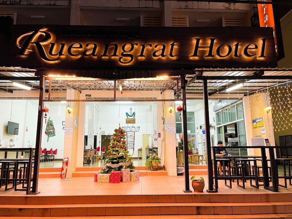 Rueangrat Hotel 4/51