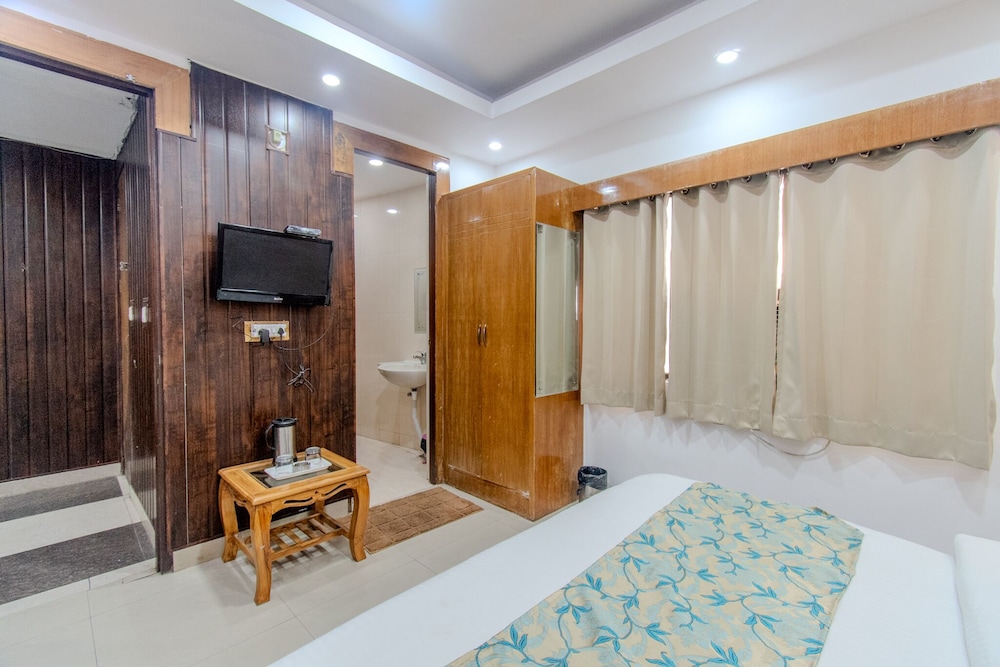 Hotel Raj Mandir 23/44
