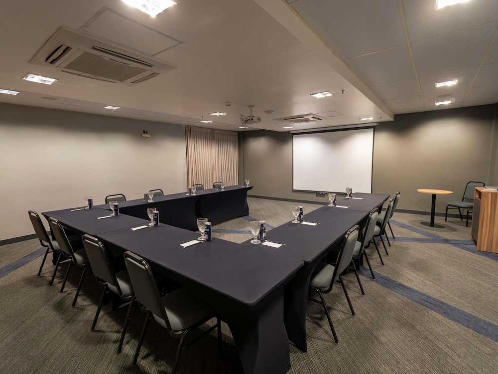 Novotel Curitiba Batel Hotel 62/74