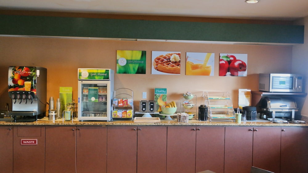 Quality Inn & Suites Loveland 29/34