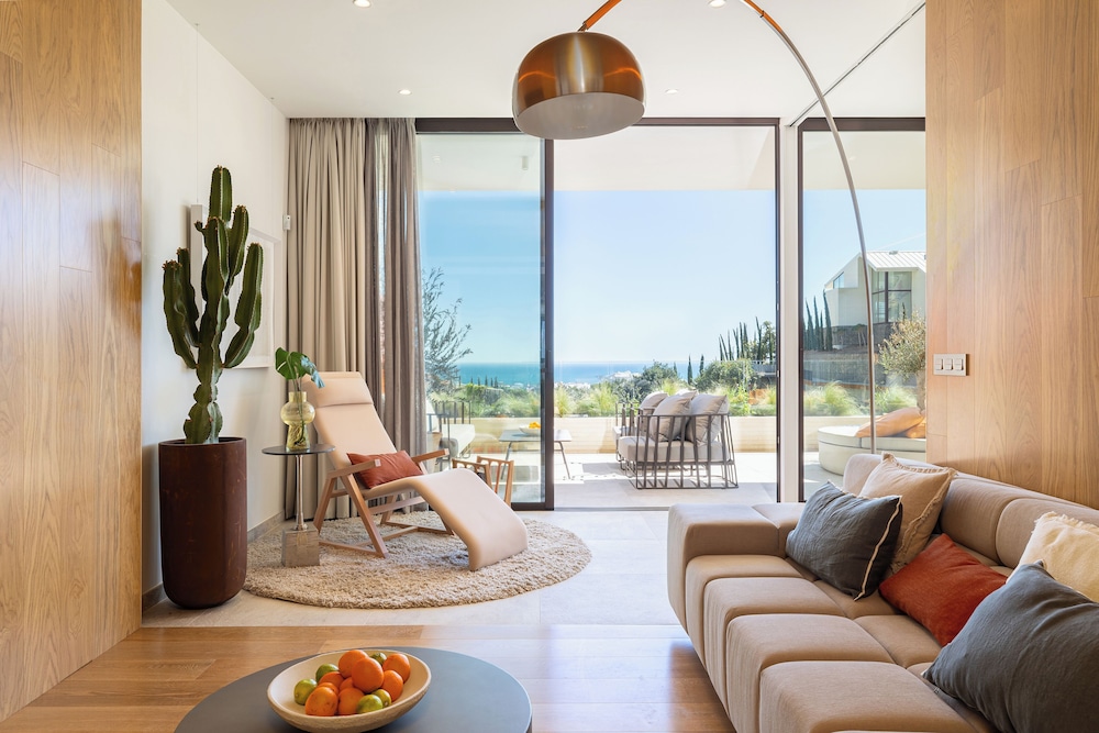 Leiro Residences 30/50