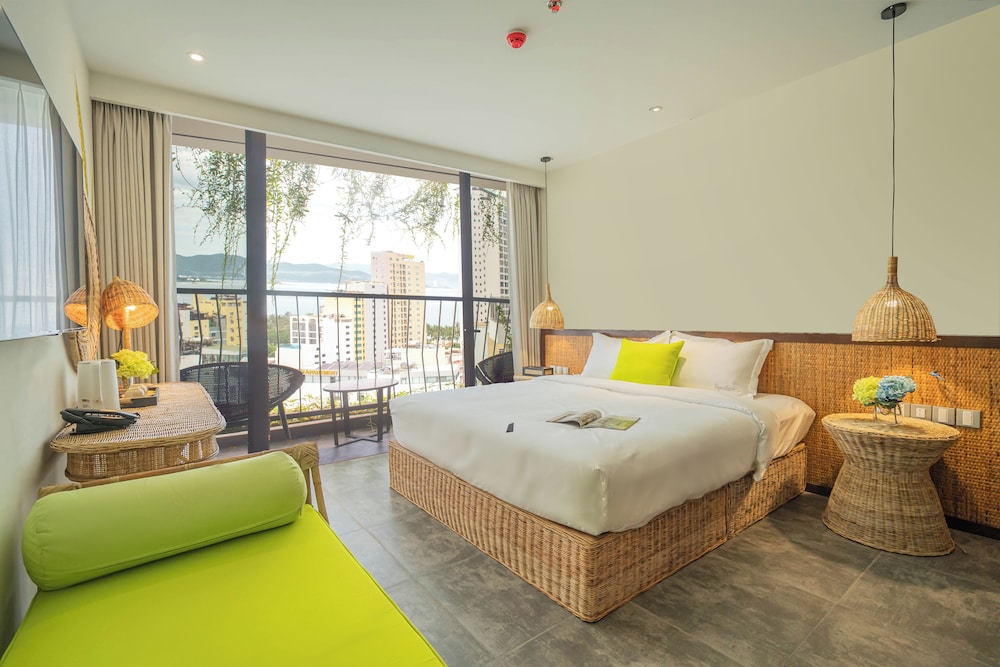 The Signature Hotel Nha Trang 18/50