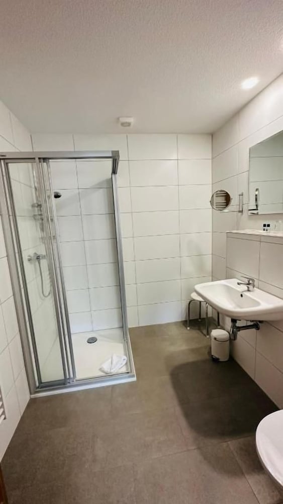 Hotel Erbgericht Krippen 48/50