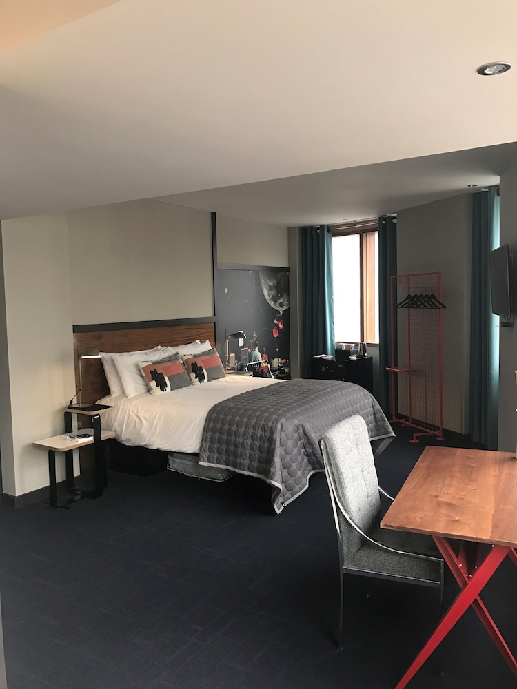 Bullitt Hotel 17/49