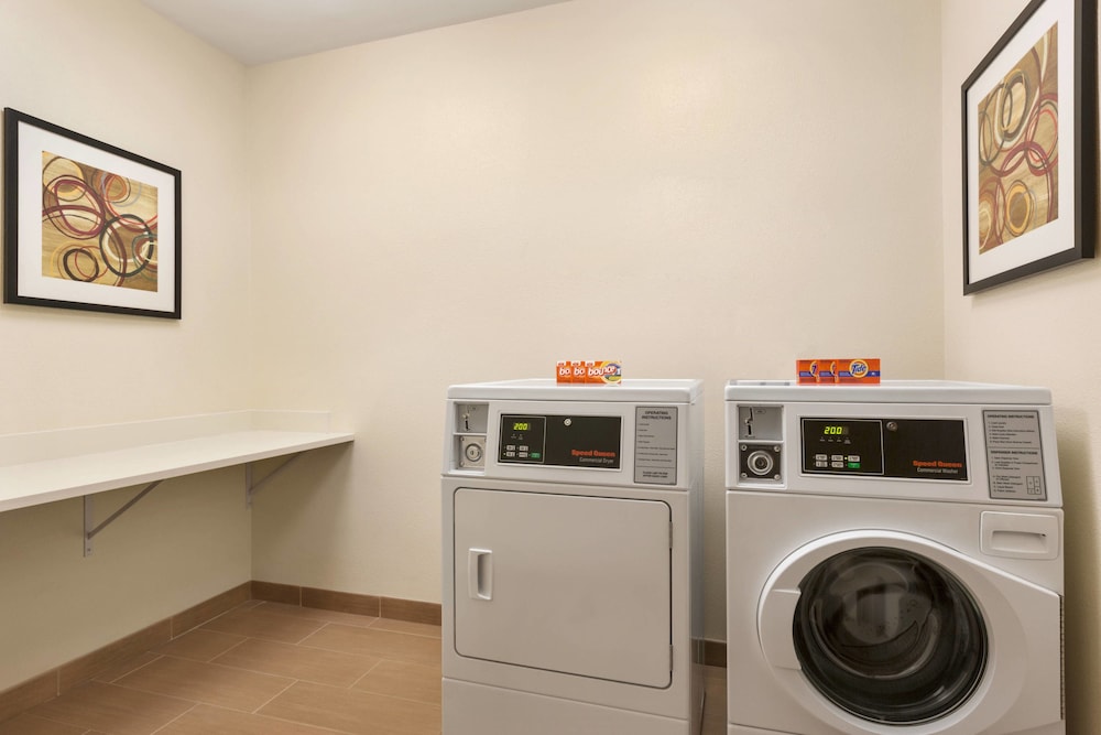Fairfield Inn & Suites Houston Humble 19/38