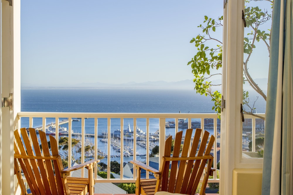 Albatross Guest House 45/68