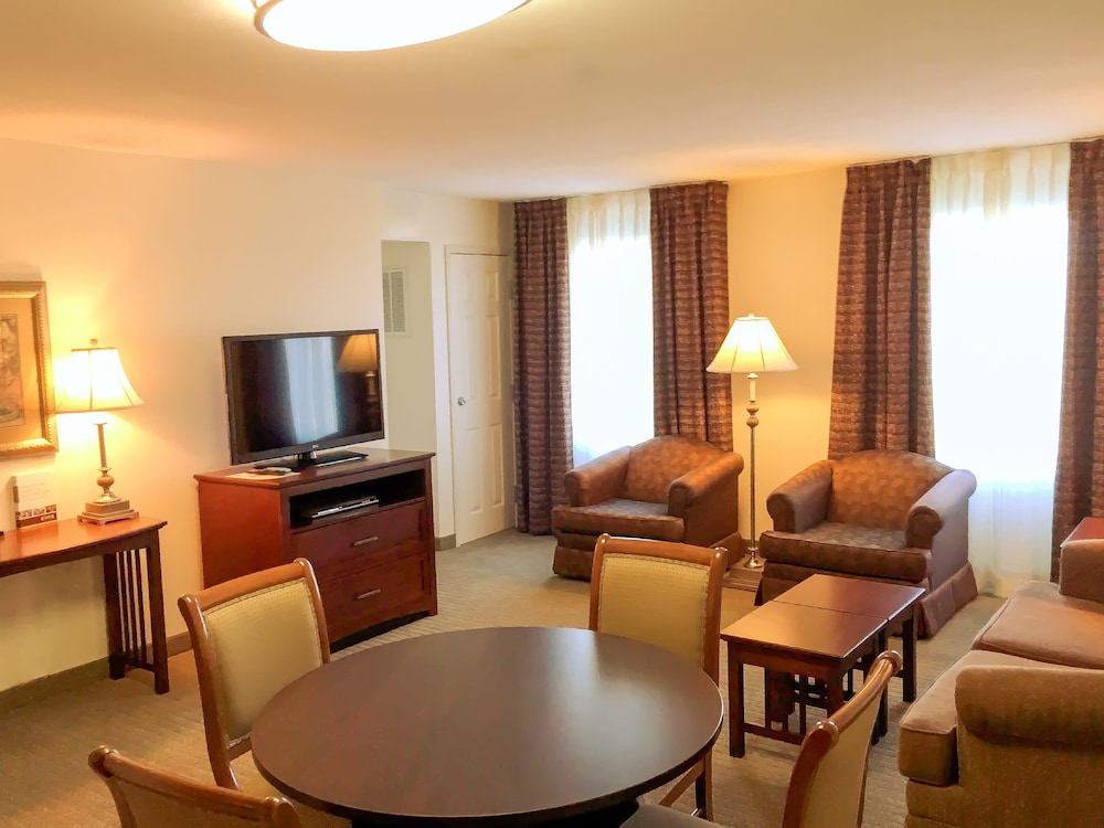 STAYBRIDGE SUITES DETROIT-NOVI 41/60