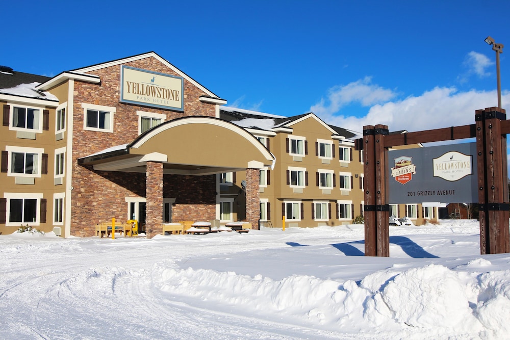 Yellowstone Park Hotel 2/61