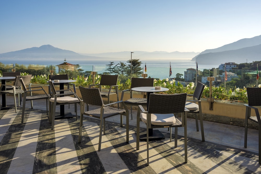 Grand Hotel Vesuvio Sorrento 52/72