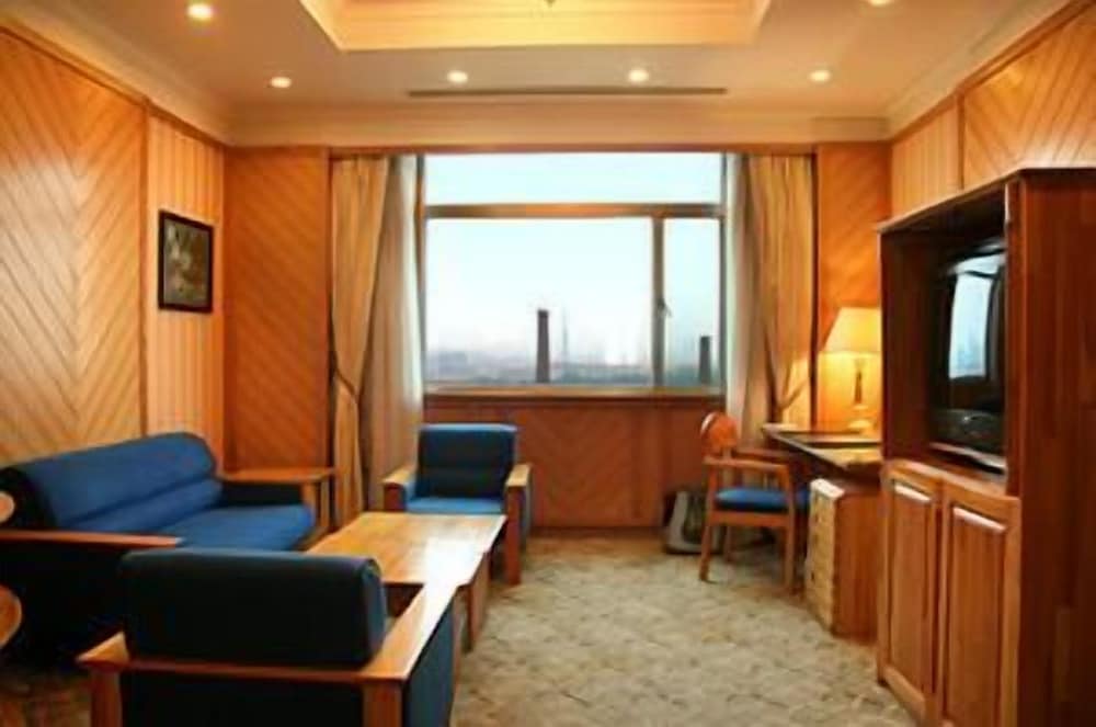 Phoenix Hotel Inner Mongolia 11/15