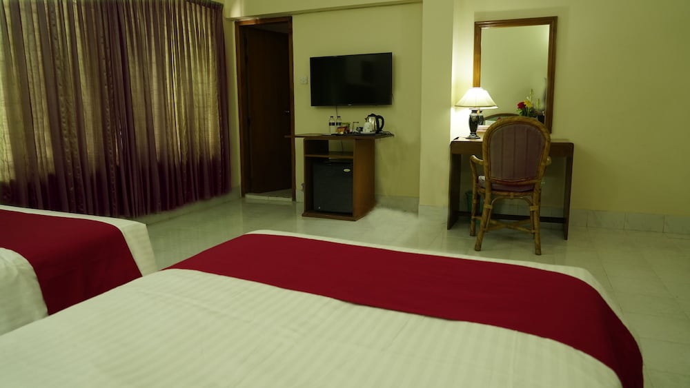 ASIA PACIFIC HOTEL 24/50