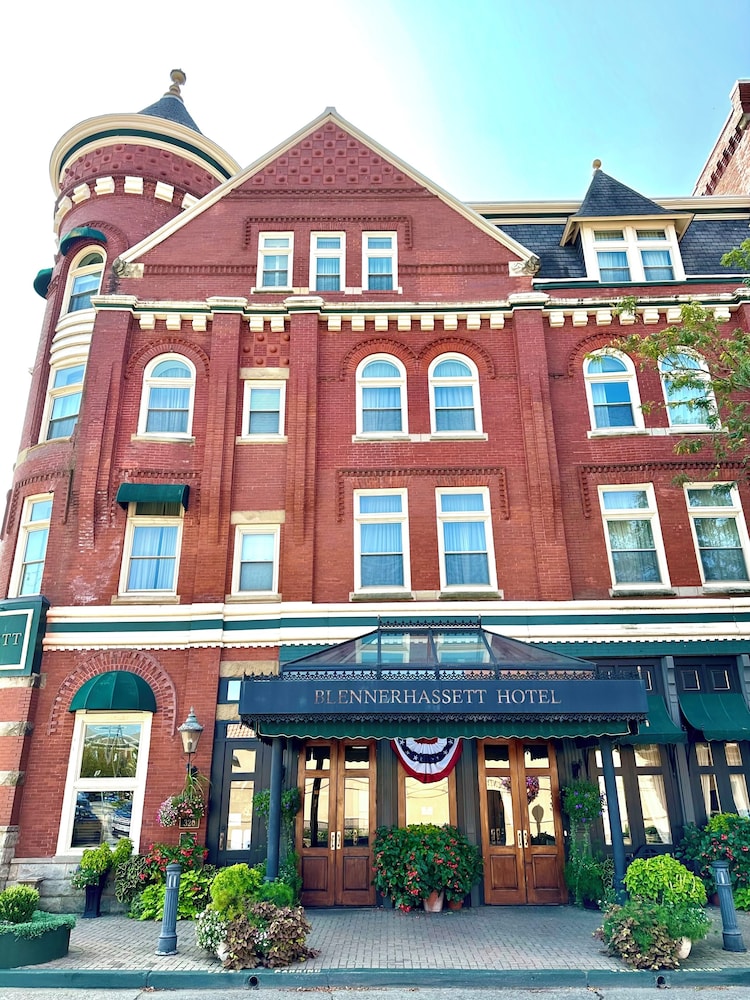 The Blennerhassett Hotel 3/75