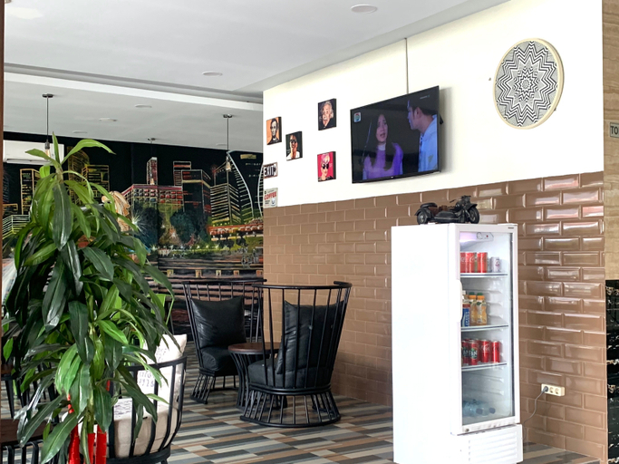 Mel's Inn Manado 4/11