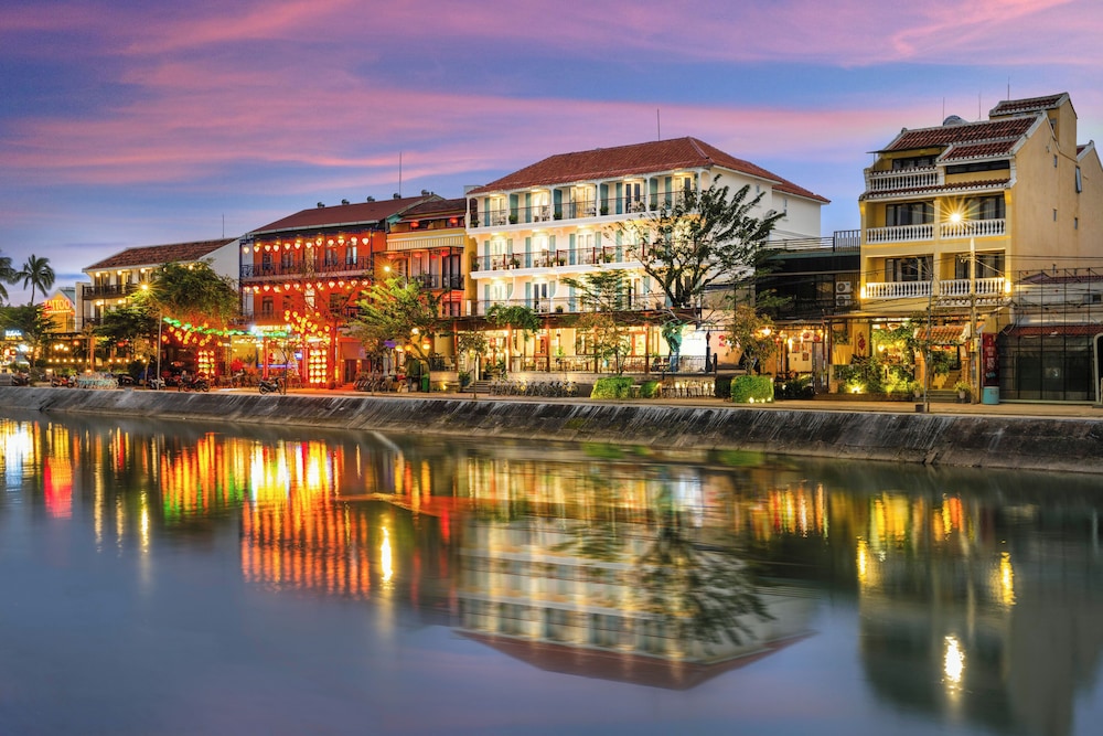 Lantana Boutique Hoi An Hotel 47/50