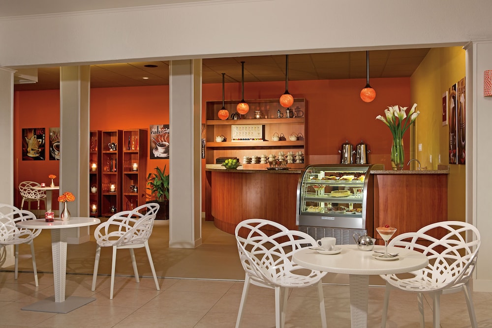 Sunscape Curacao Resort, Spa & Casino - All Inclusive 50/70