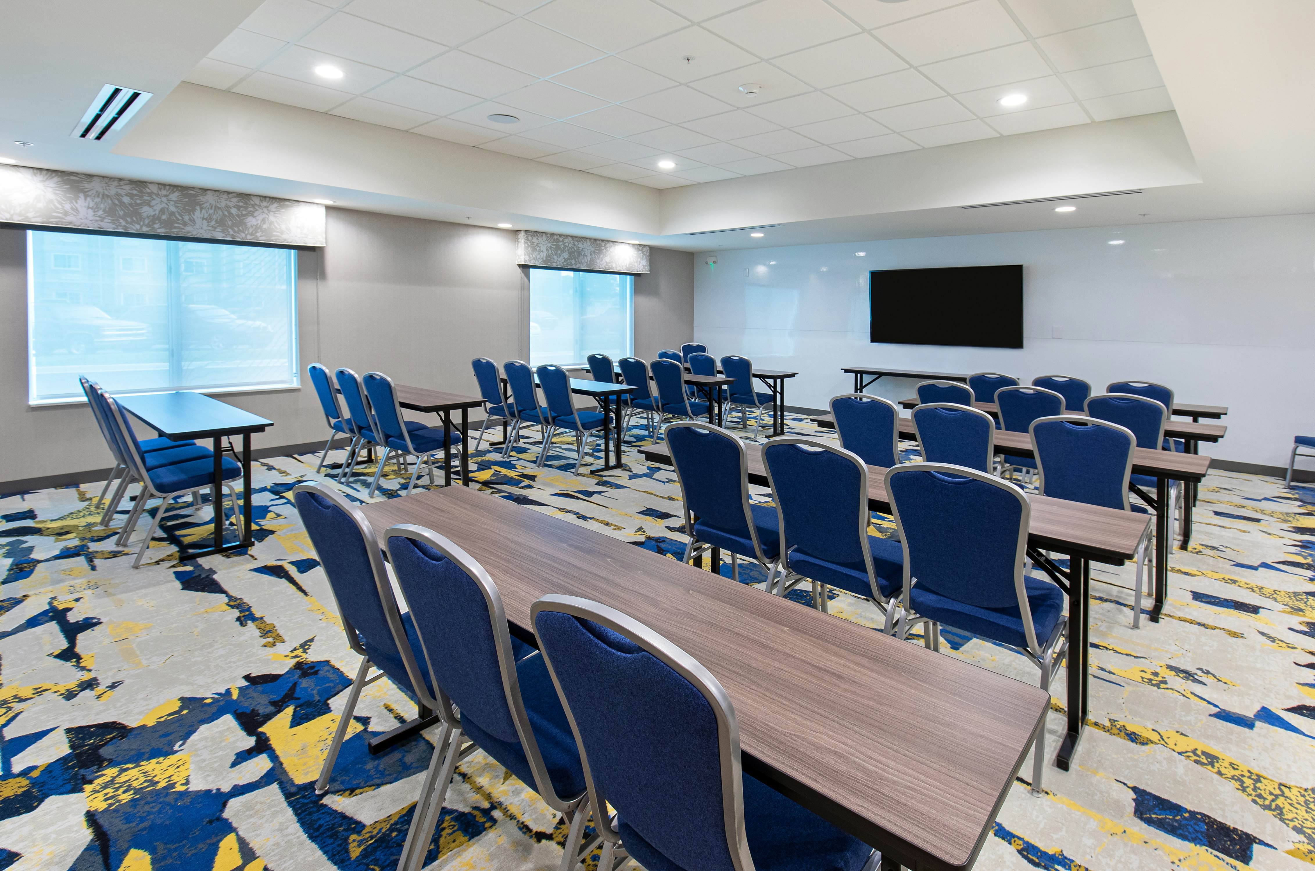Hampton Inn Albertville 21/27