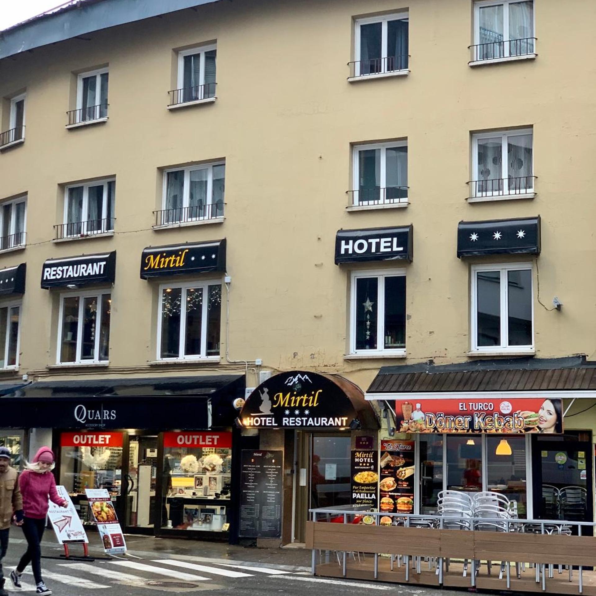Hotel Restaurant Mirtil 36/50