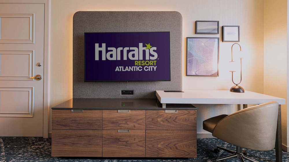 Harrahs Resort Atlantic City - A Caesars Rewards Destination 58/70