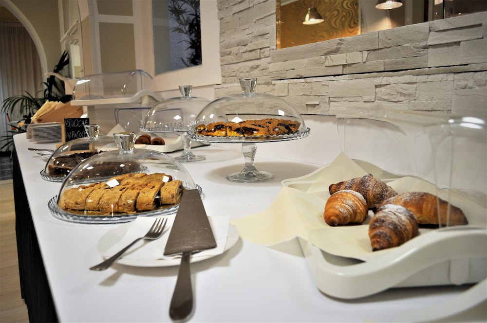 Hotel Corallo Garni 33/45