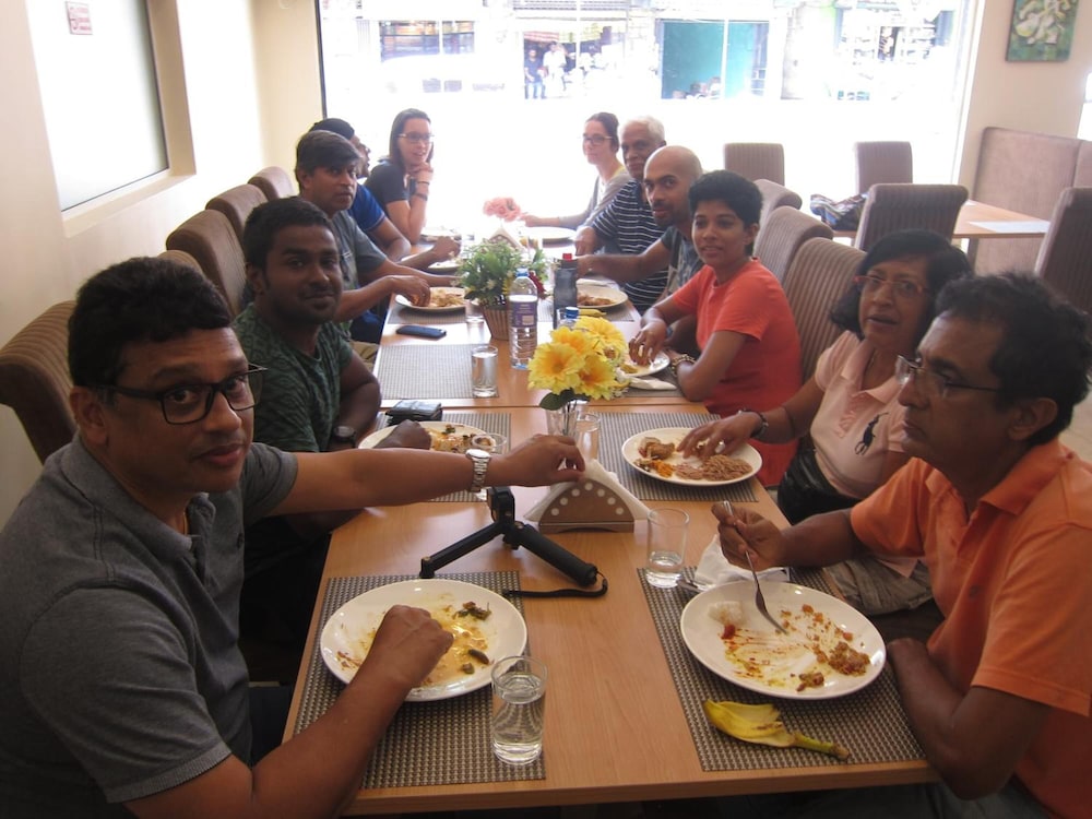 Hotel Oviya 20/28