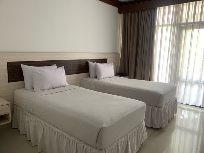 Tusara, Deluxe, Twin Beds