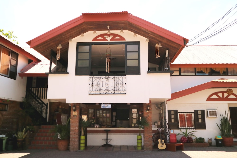 Isla Bonita Beach Resort 2/67