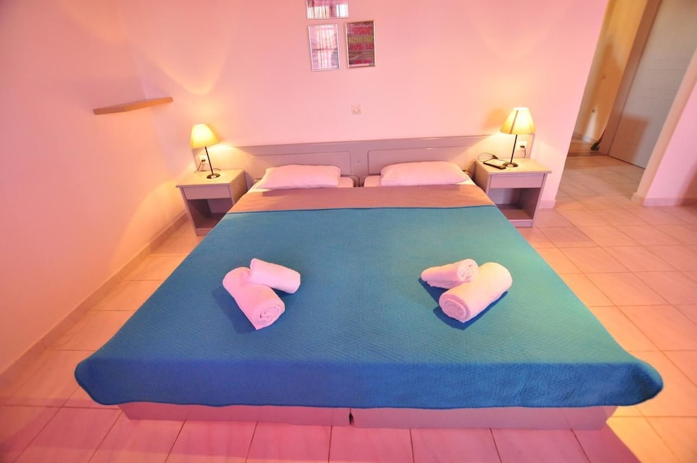 Hotel Acharavi Garden 15/26