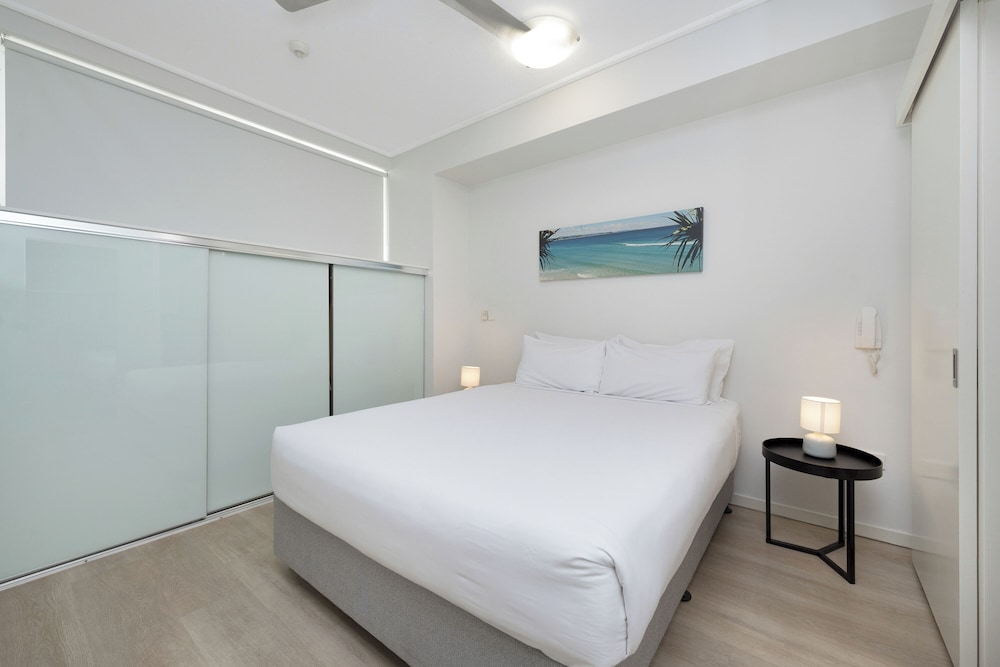 1 BEDROOM, APARTMENT