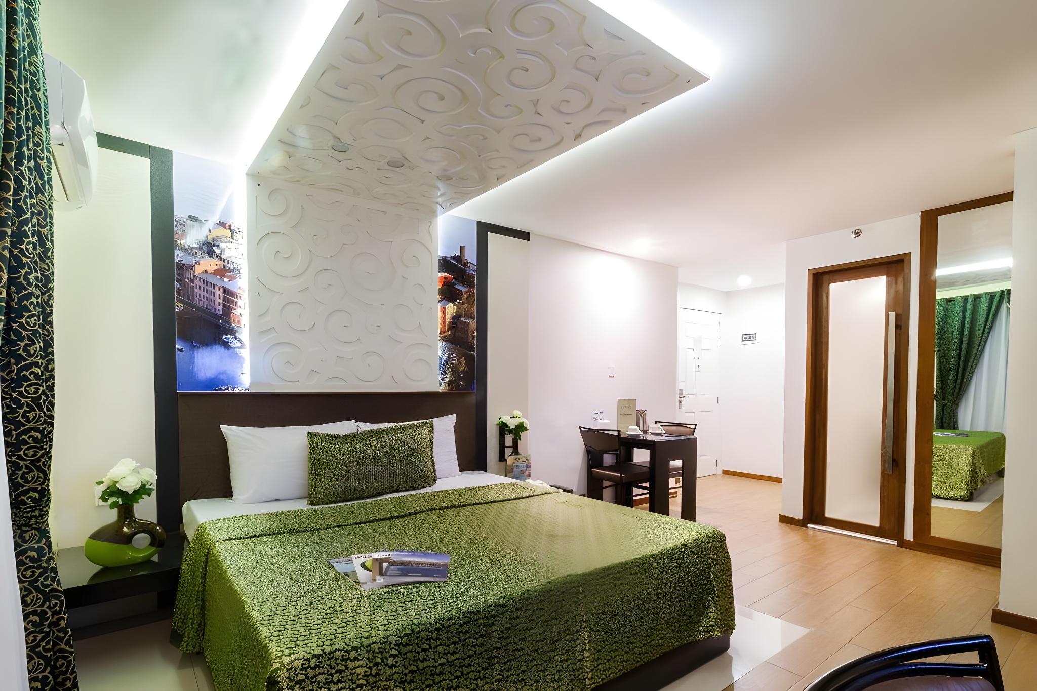 Euro Suite, No Window