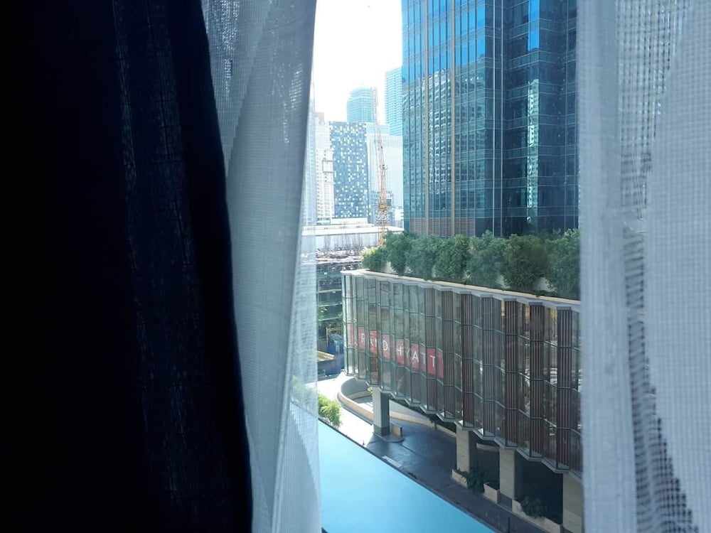 One Uptown Residence Bgc 12/50