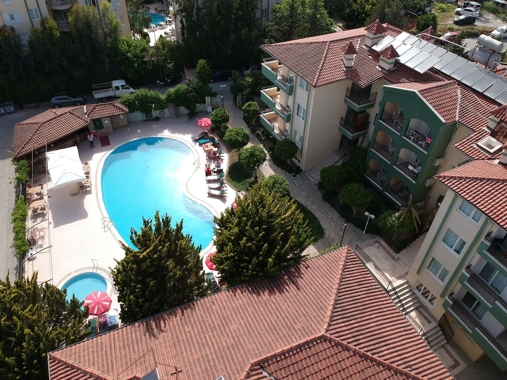 Melissa Garden Aparthotel 49/58