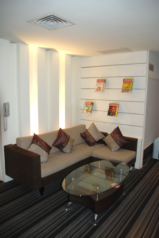 Cultural Trust Hotel 17/27