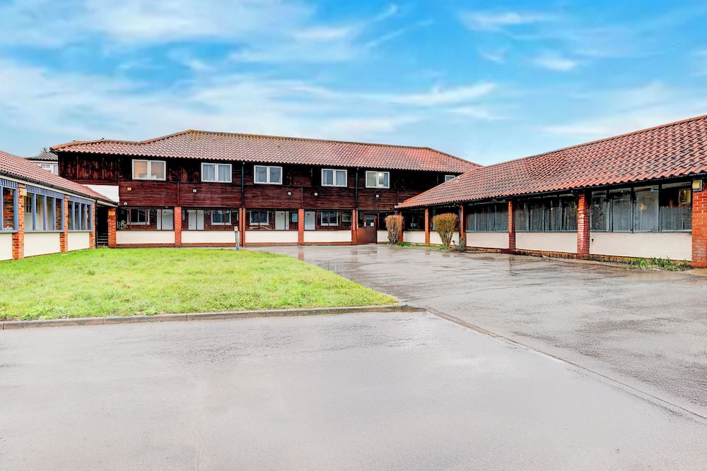 OYO The Rivenhall Hotel in Witham, Chelmsford 29/38