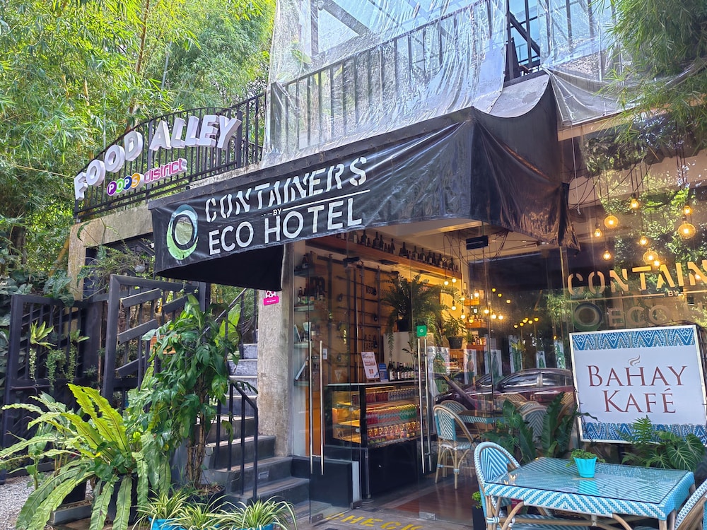Containers By Eco Hotel Tagaytay 2/66