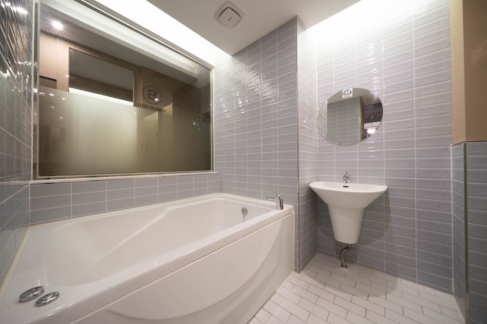 غرفة ديلوكس بسرير مزدوج وسرير فردي، Brown-Dot Hotel Daegu Hyukshin Doshi 10/10