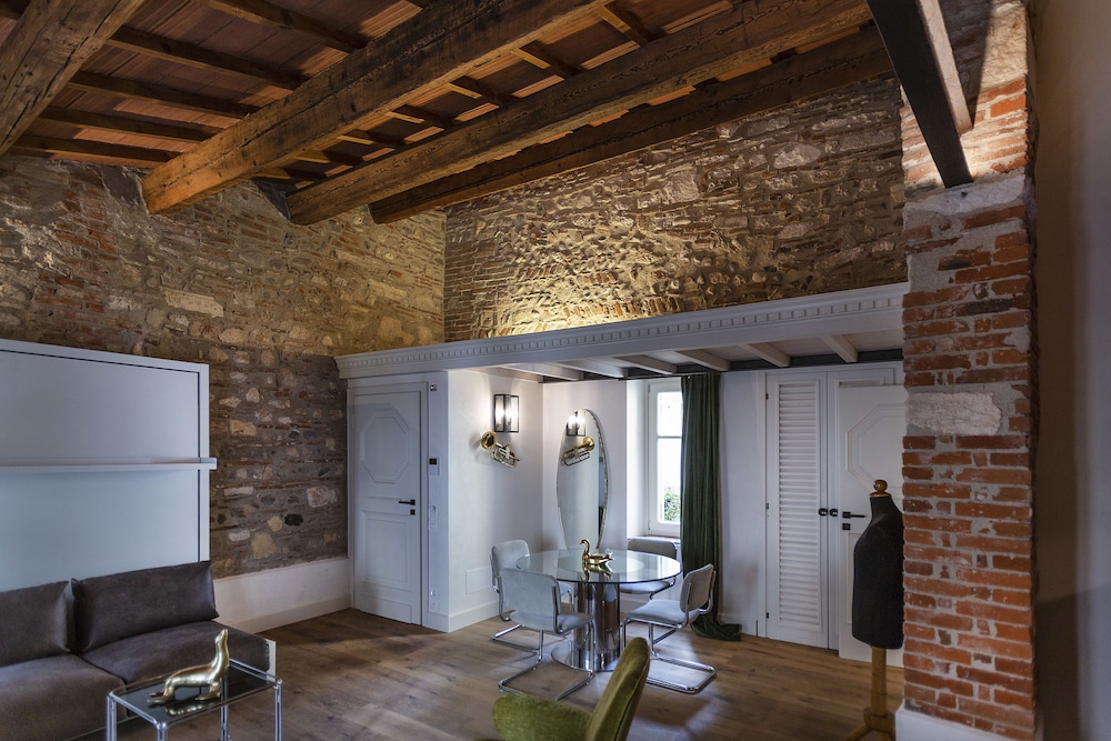 Residenza Palazzo Brenzoni 34/46