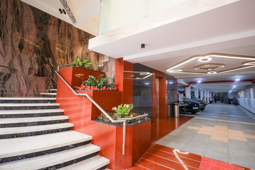 Hotel Grand Sabarees 6/21