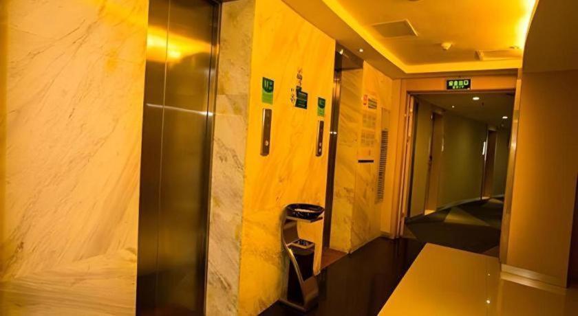 City Comfort Inn Wuhan Jiangxia 30/47