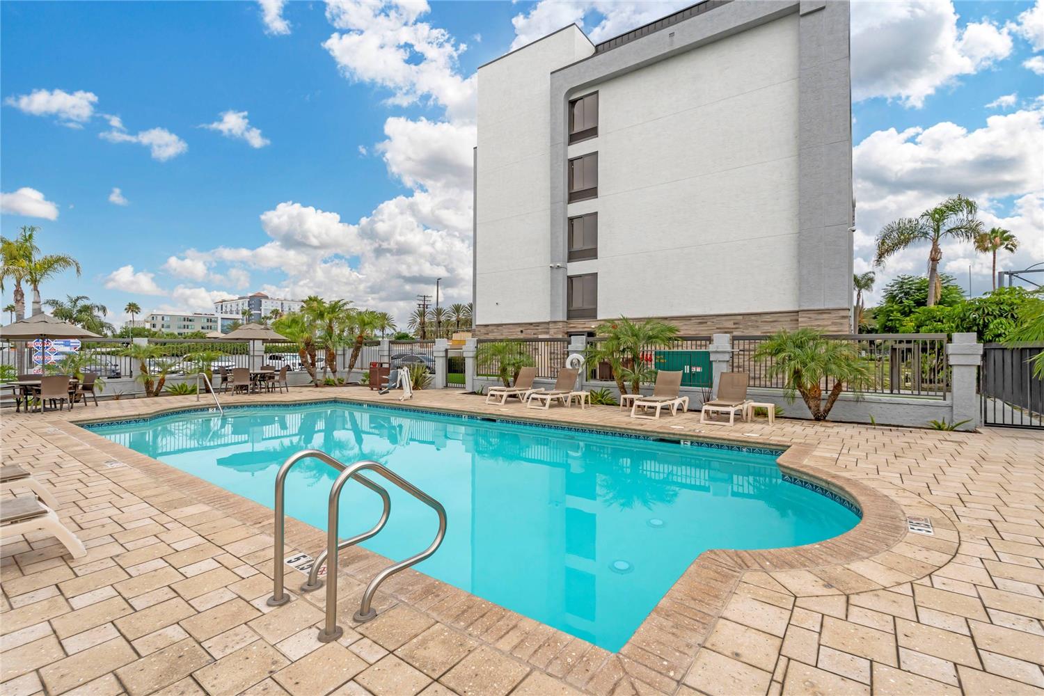 凯富酒店Anaheim度假村(Comfort Inn Anaheim Resort) 图片4