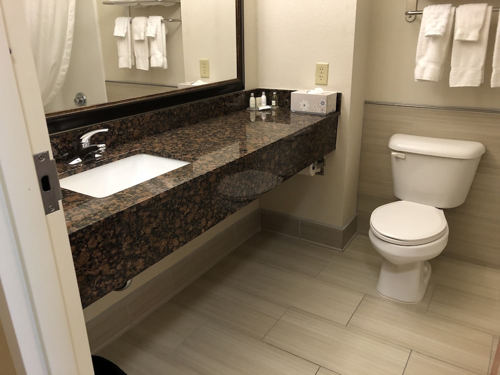 Best Western Denton Inn 7/17