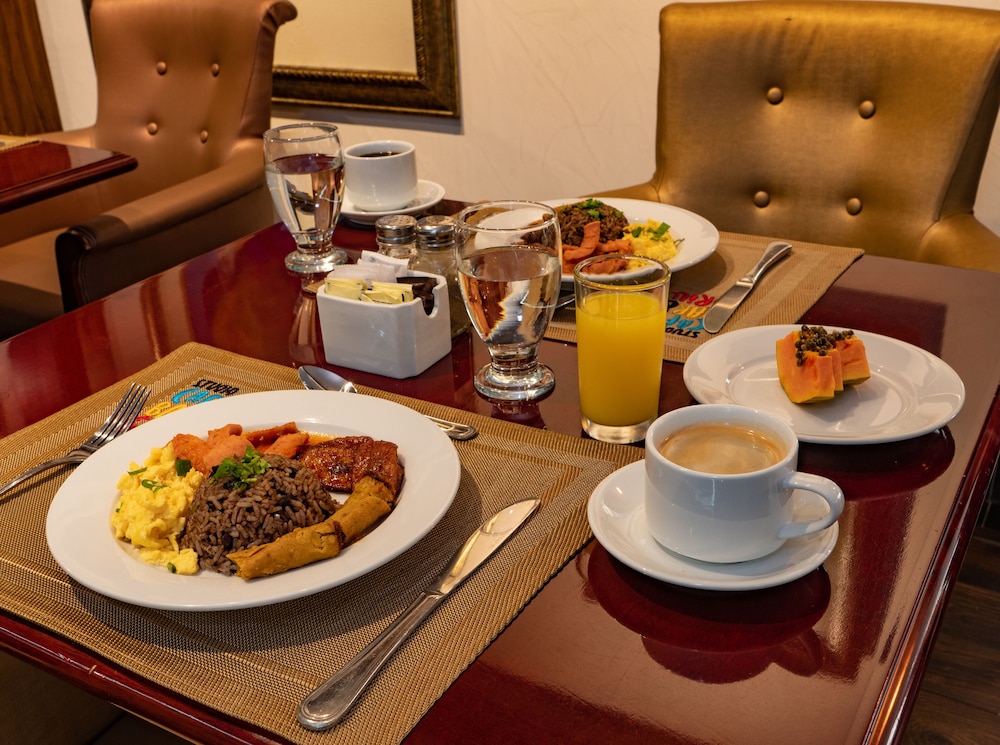 Studio Hotel Boutique 55/75