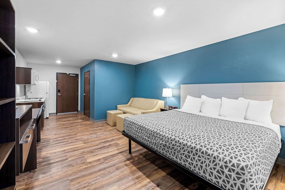 SUITE, 2 QUEEN BEDS