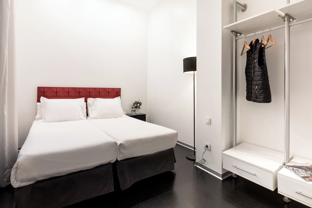 Hotel Mayerling 28/64