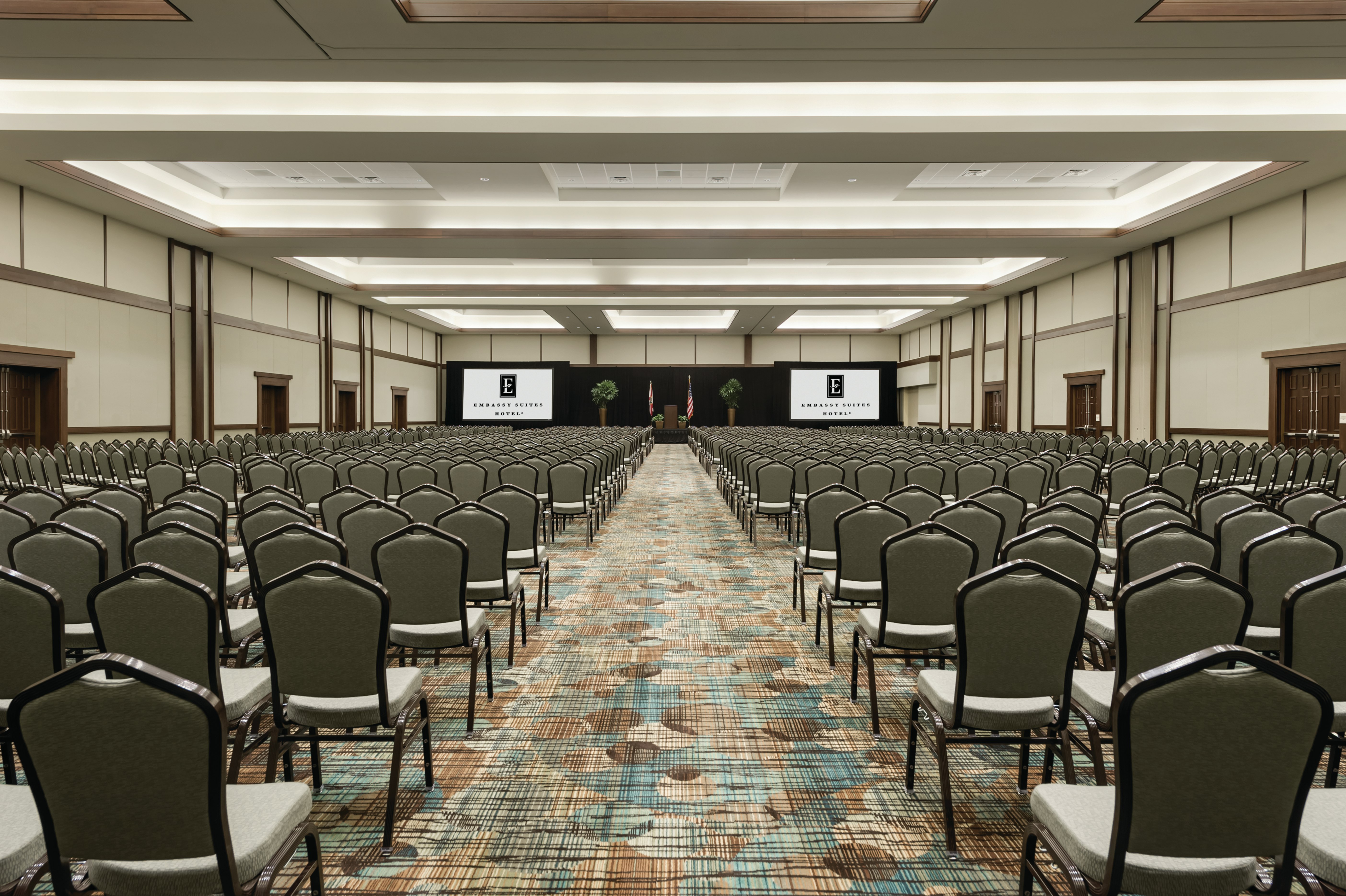 Embassy Suites By Hilton Orlando Lake Buena Vista South 72/82